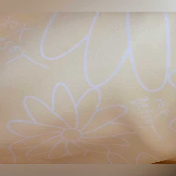 Betsey Johnson Daisy Floral XO Alfie Triple Compartment Satchel / Crossbody - Picture 9 of 11